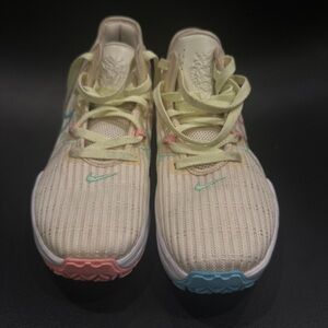 Nike LeBron Witness 6 ‘Easter’